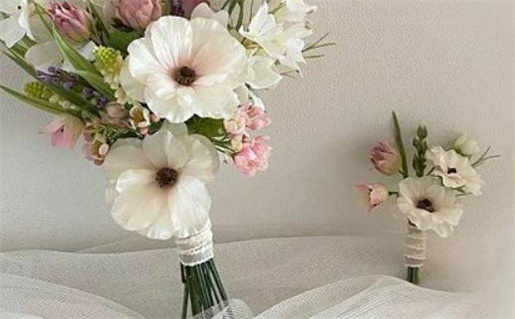 2025年10月12日結(jié)婚黃道吉日 今日辦婚禮好嗎