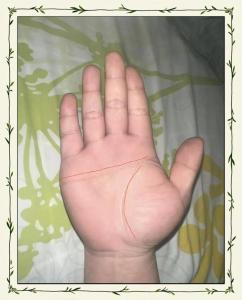 男人命苦的手型 命苦的男人手相特征