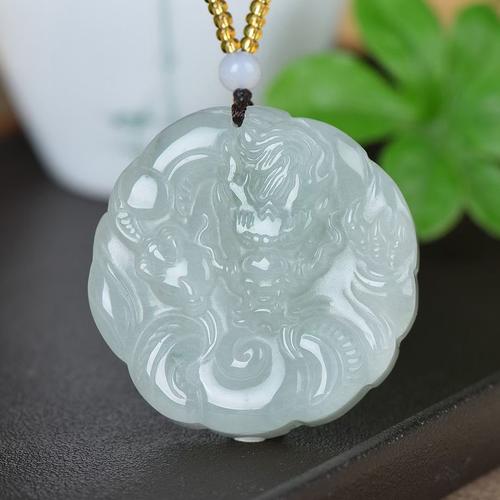 屬龍人適合佩戴什么首飾？ 女人屬龍不能戴玉嗎
