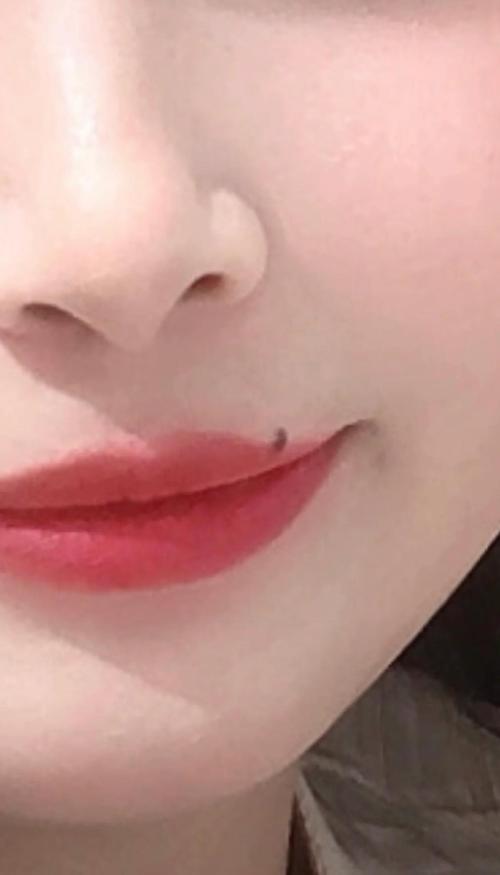 女人二婚痣 嘴唇上痣桃花運旺盛