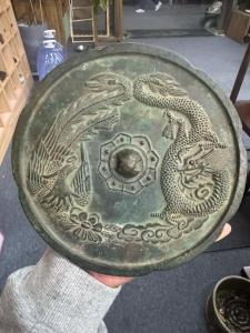 什么風(fēng)水可以促進(jìn)夫妻感情好 龍鳳鏡有大作用