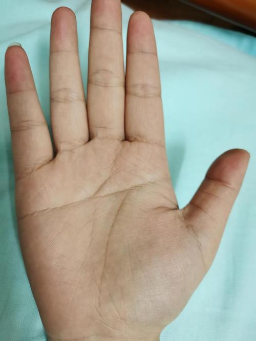 雙手斷掌的女人婚姻不順嗎