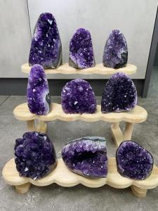 屬牛辦公室風水擺設   紫水晶提高旺運