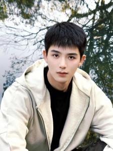 男人有淚痣代表什么意思