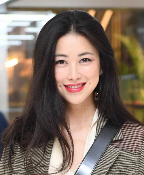 35歲后富貴女人面相 有福的特征
