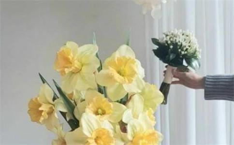 2026年05月15日領(lǐng)證黃道吉日 今日登記結(jié)婚好不好