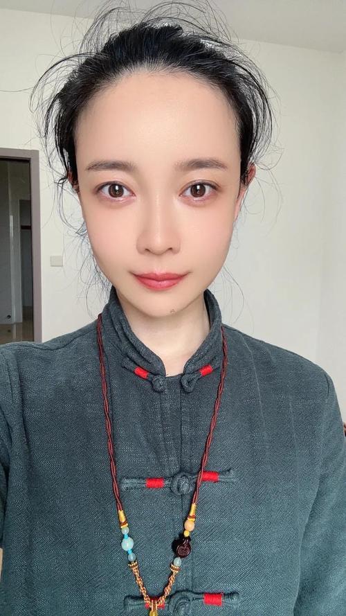 額頭四指寬的女人命運(yùn)怎么樣 感情崎嶇事業(yè)受阻